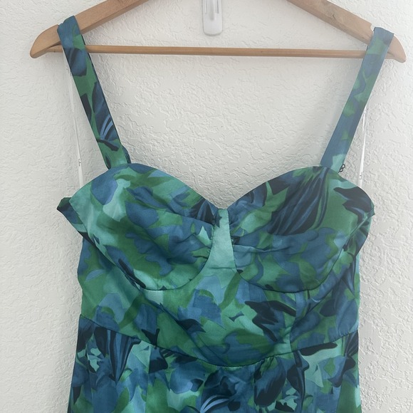 Lulus Dress Womens L Green Blue Floral Midi Fit Flare VED1050 Fairy Milkmaid - Picture 3 of 13